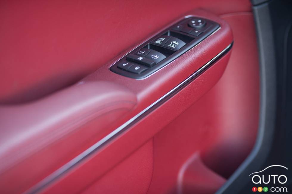 Power windows controls