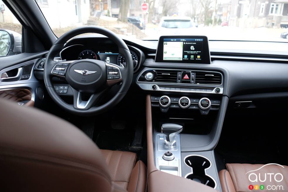 We drive the 2020 Genesis G70