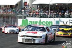 Jacques Villeneuve, Dodge Dealers of Quebec Dodge en action pendant la course