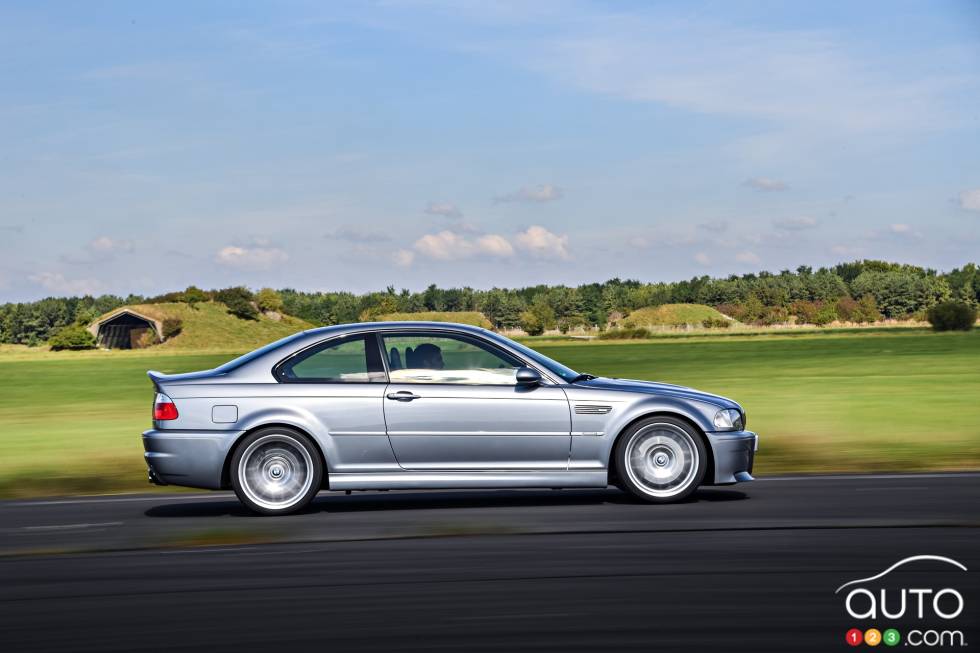 BMW E46 M3 CSL side view