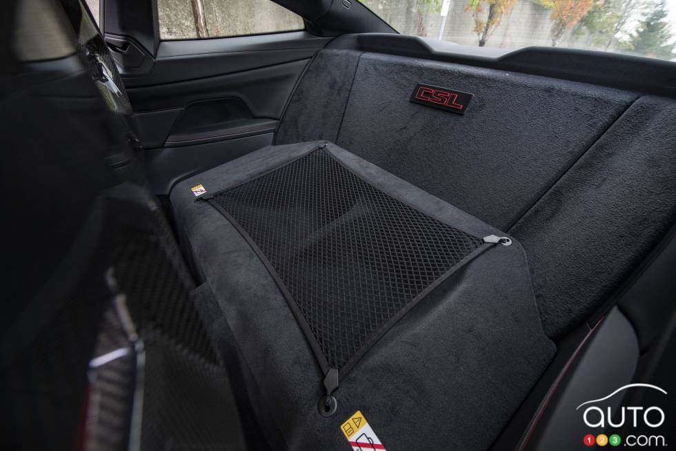 Mise à l'éssai de BMW M4 CSL 2023