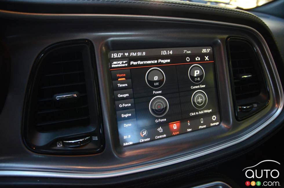 We drive the 2020 Dodge Challenger R/T Scat Pack 