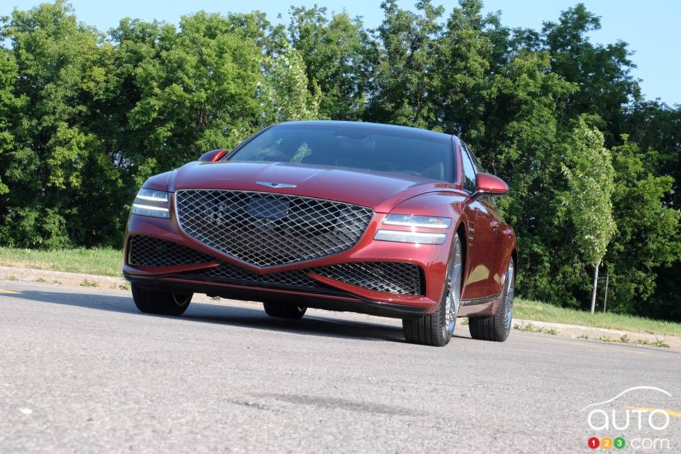 We drive the 2022 Genesis G80 Sport