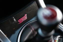 Détail intérieur de la Subaru WRX STI 2016