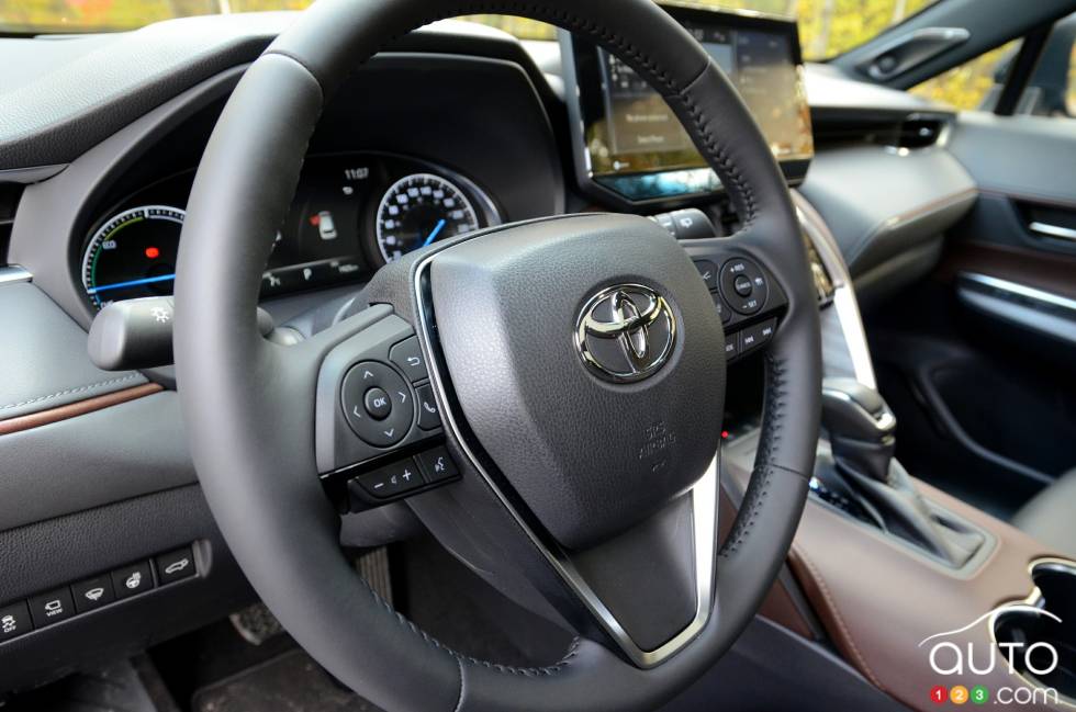 Nous conduisons le Toyota Venza 2021