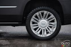 Roue du Cadillac Escalade 2016