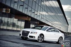 Research 2010
                  AUDI S5 pictures, prices and reviews