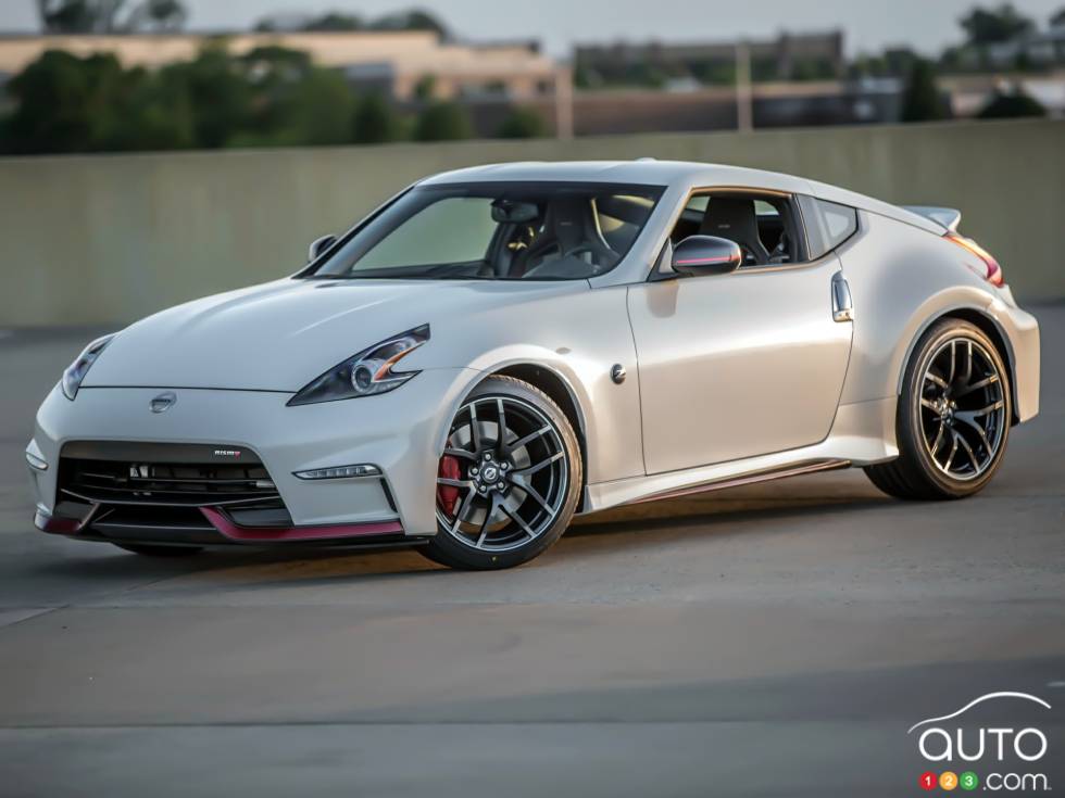 The new 2018 Nissan 370Z NISMO