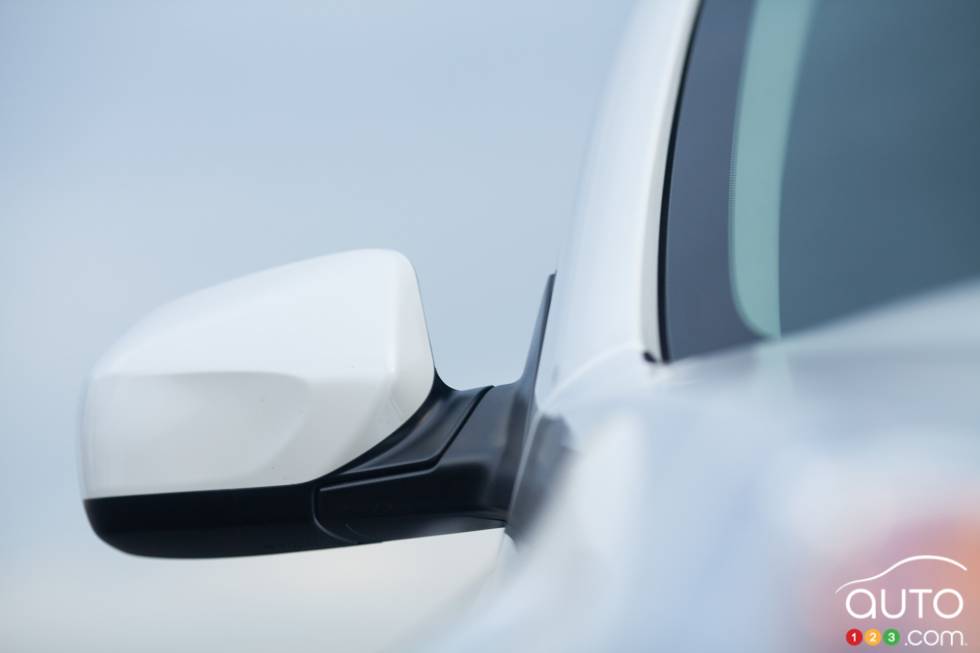 Right outside mirror