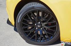 2016 Ford Mustang GT wheel