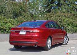 2017 Ford Fusion Hybrid rear 3/4 view