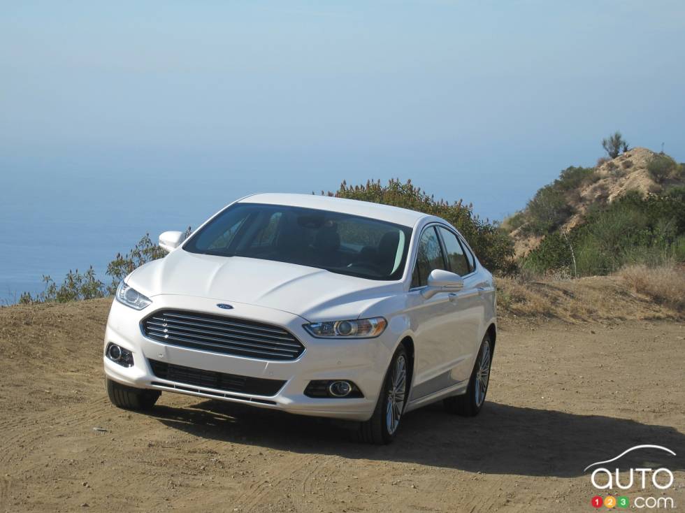 Front 3/4 view, away