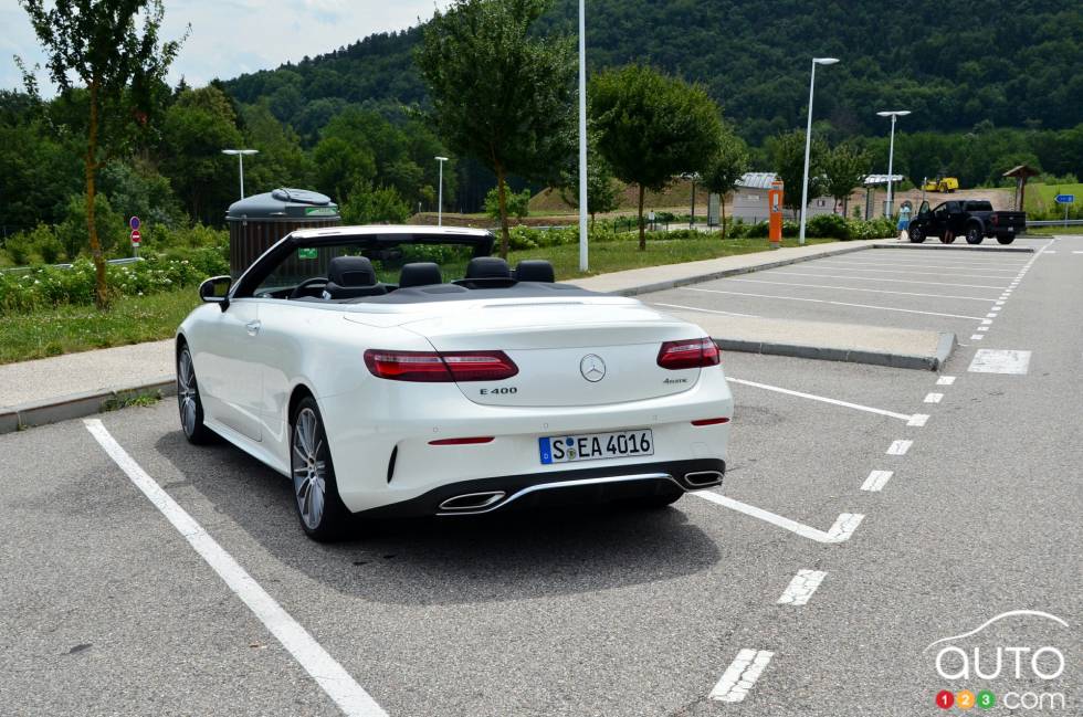 3/4 rear view