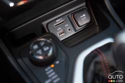 2016 Jeep Cherolee Trailhawk USB connection