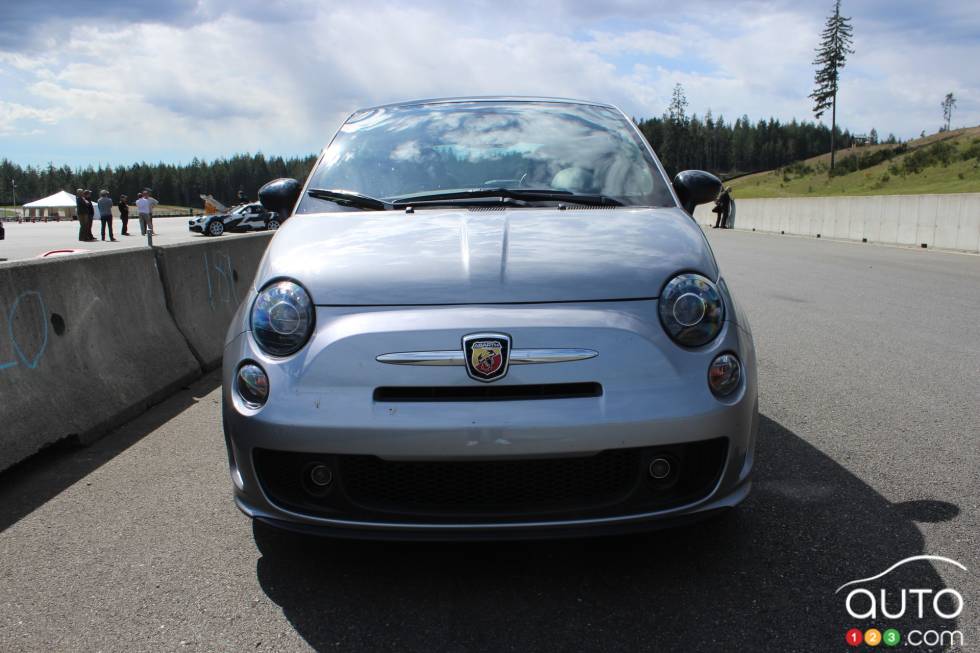 We take to the track with the 2019 Fiat Abarh 124 and Abarth 500 
