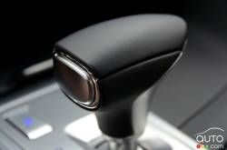 Shifter of the 2019 Genesis-2.0T-Elite-AWD