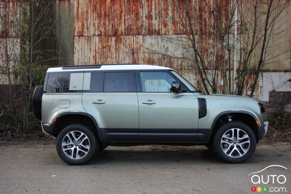 Nous conduisons le Land Rover Defender 2021