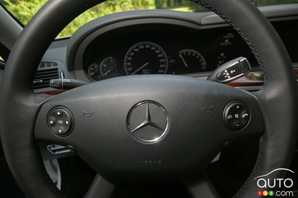 Mercedes-Benz S-Class 2007