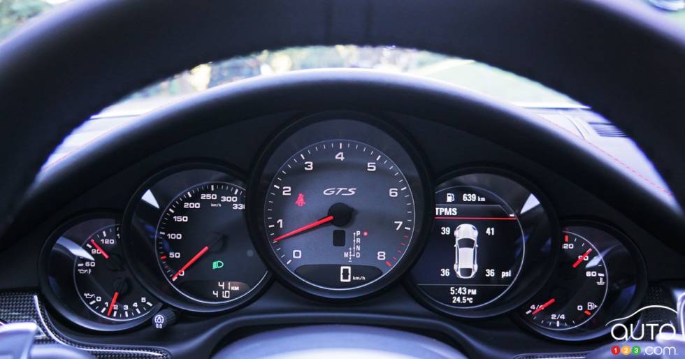 2016 Porsche Panamera GTS gauge cluster