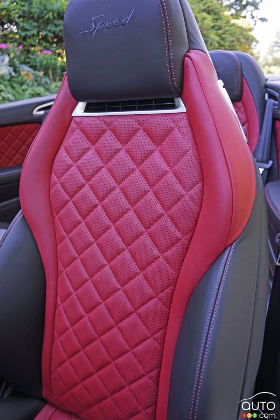 Détail siège de la Bentley Continental GT Speed Convertible 2016