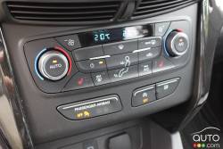 Contrôle du système de climatisation du Ford Escape 2017