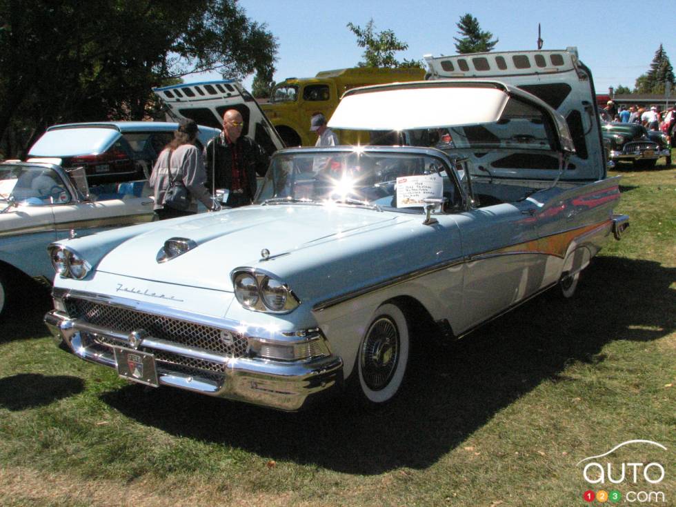 Les Belles Autos d'hier 2006