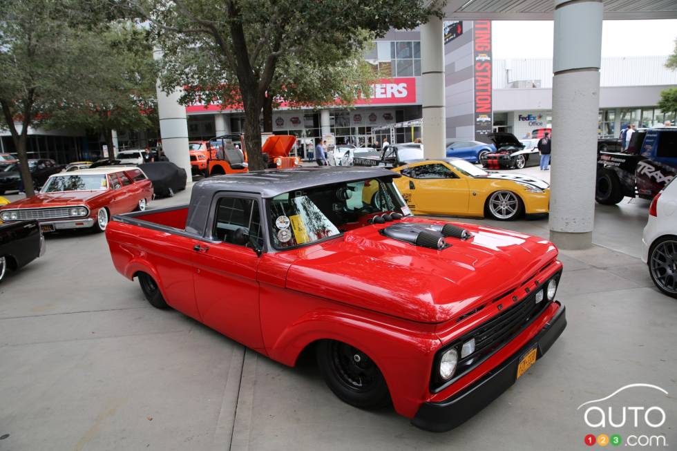 Ford F-100