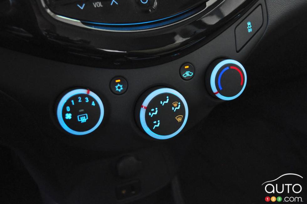 détails de la console centrale