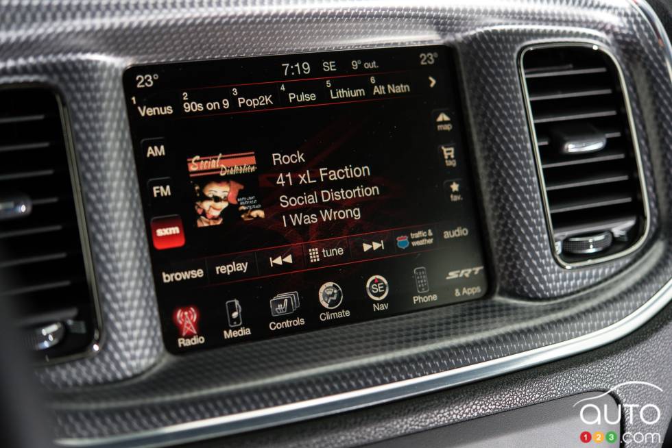 Infotainement display