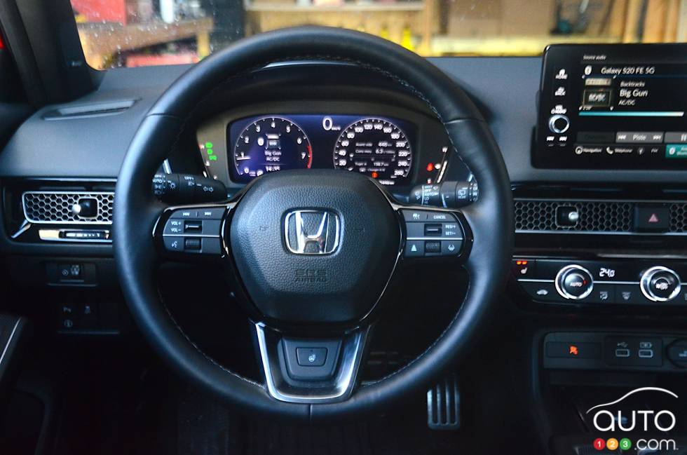 We drive the 2022 Honda Civic Hatchback