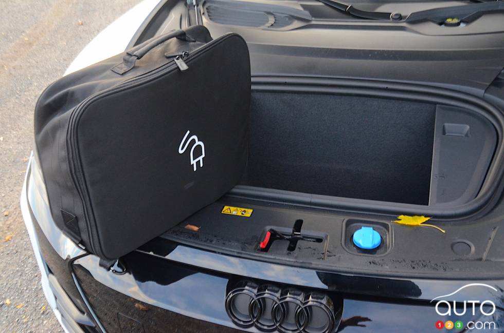 We drive the 2022 Audi e-tron GT RS