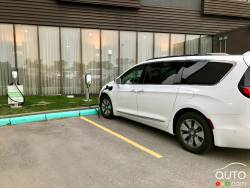 Vacances d'été en Chrysler Pacifica hybride 2018