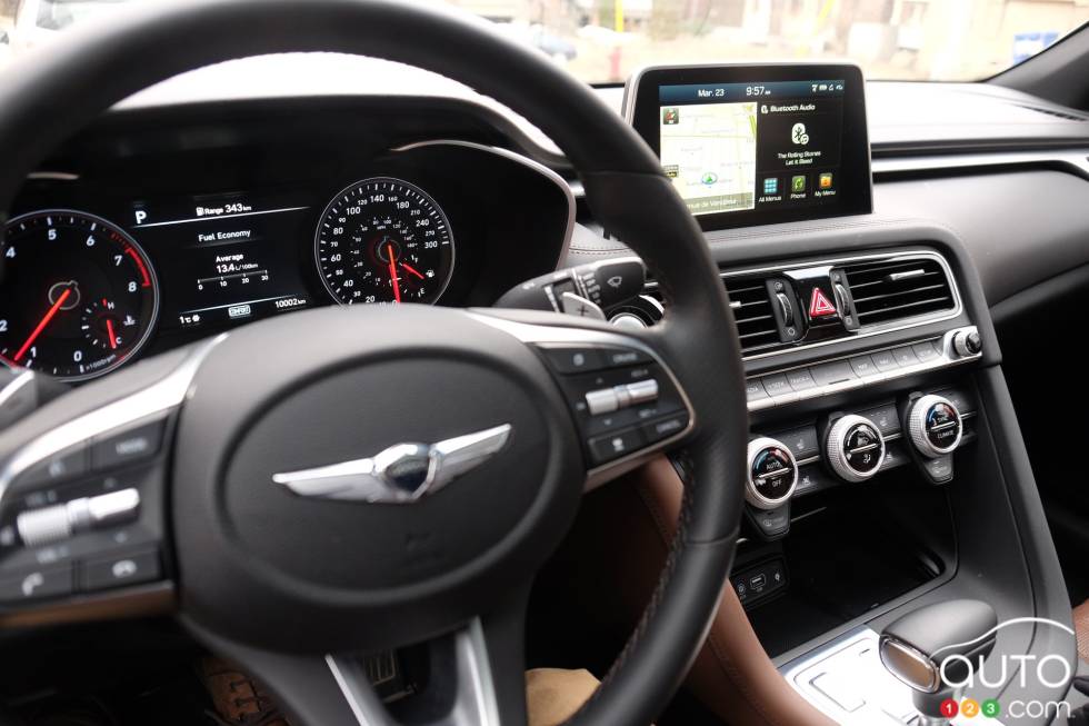 We drive the 2020 Genesis G70