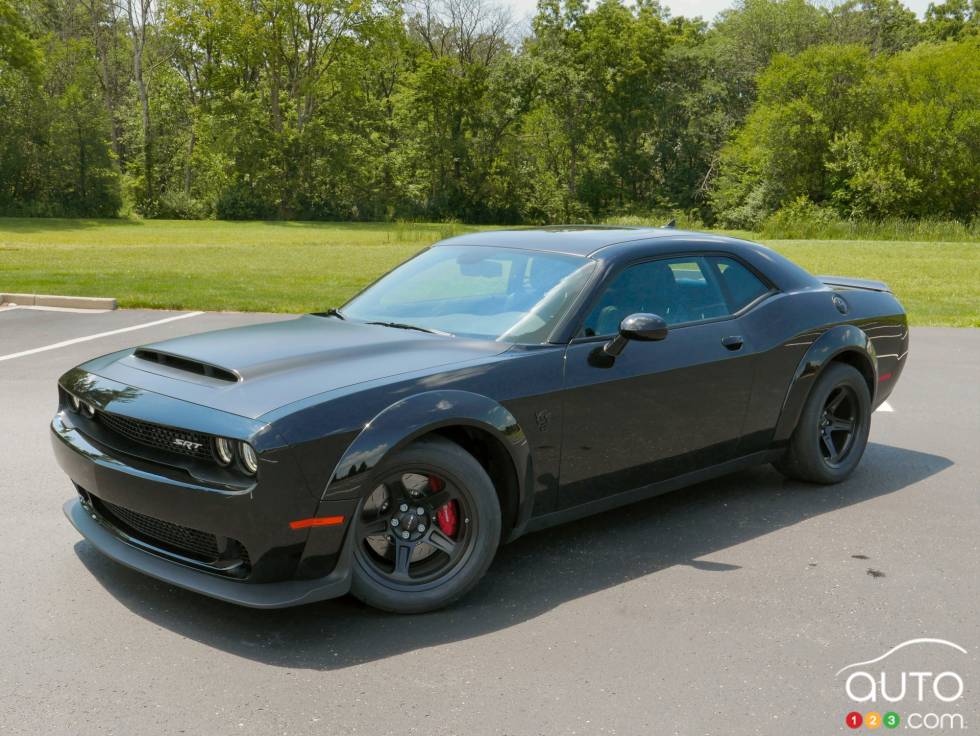 Dodge Challenger SRT Demon 2018, noire, vue avant gauche