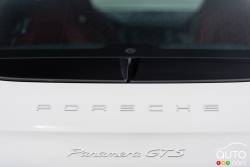 Écusson du modèle de la Porsche Panamera GTS 2015