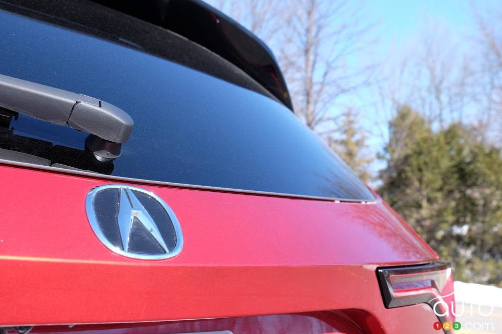 We drive the 2022 Acura MDX