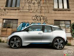 2016 BMW i3 side view