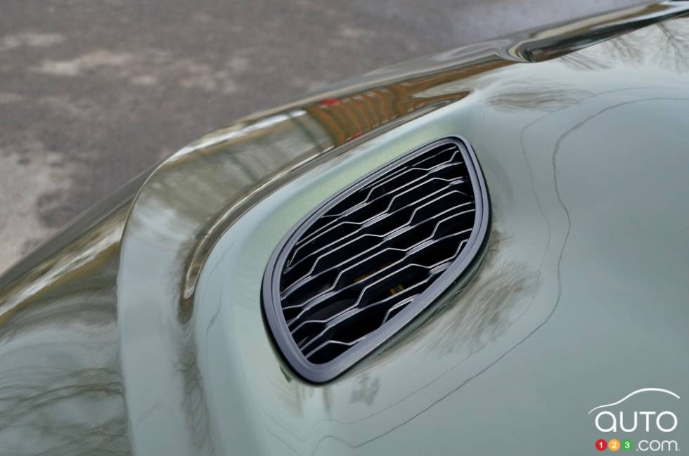 We drive the 2021 Dodge Durango R/T 