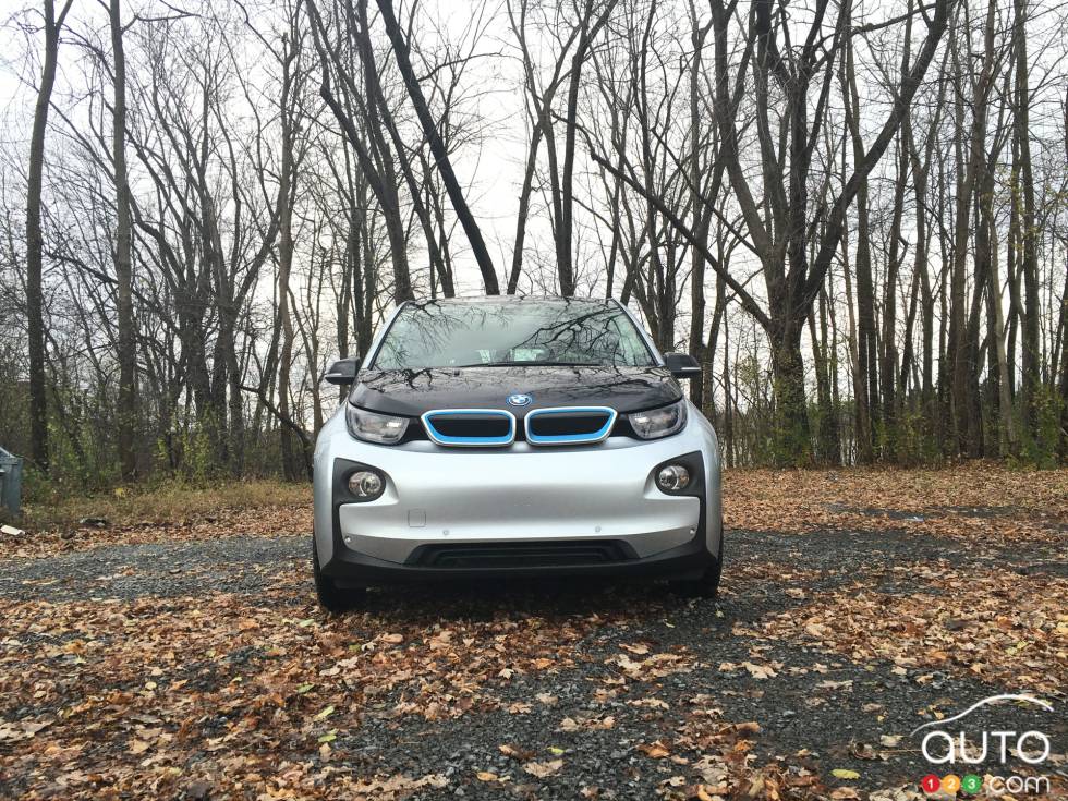 2016 BMW i3 front view