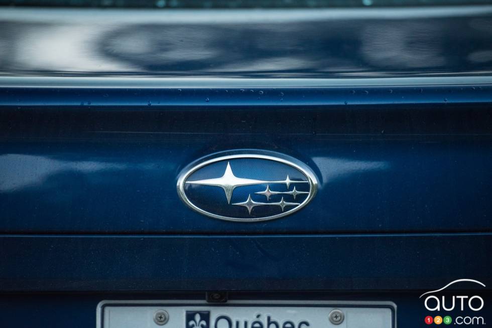 2016 Subaru legacy 2.5i Touring manufacturer badge