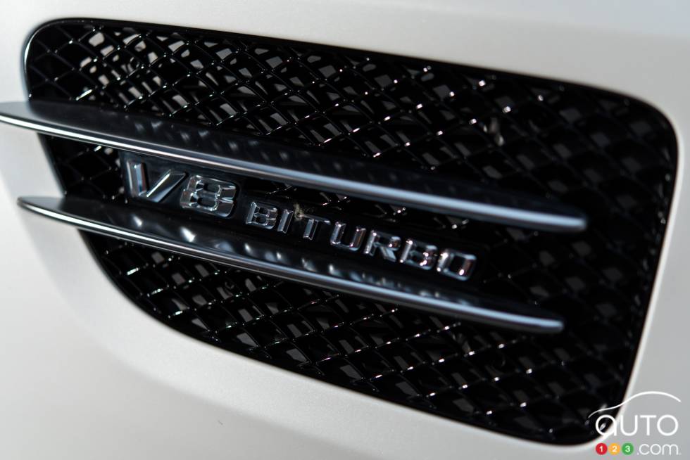 2016 Mercedes AMG GT S engine detail