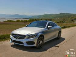 2017 Mercedes-Benz C300 4MATIC Coupe front 3/4 view