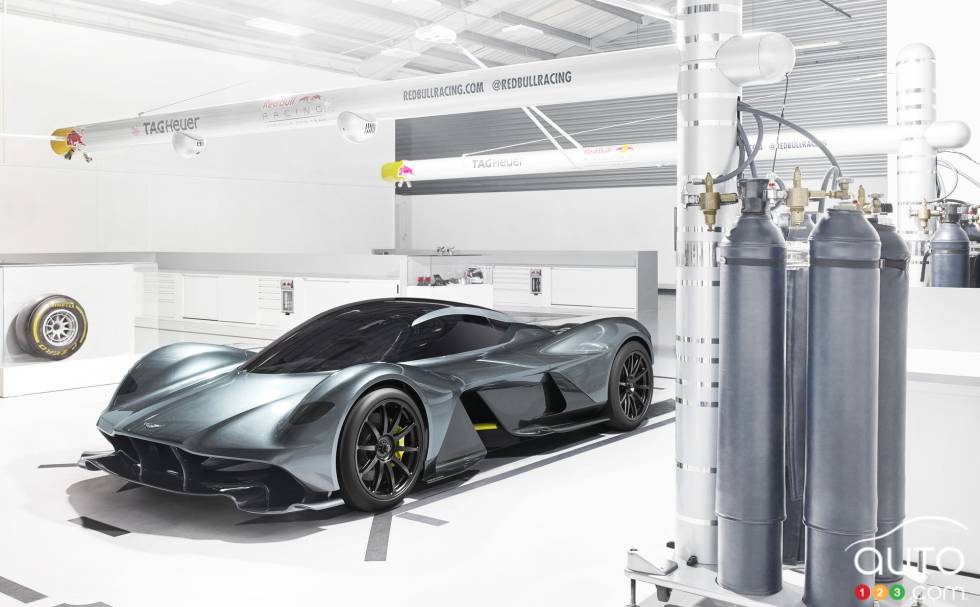 Aston Martin AM-RB 001 front 3/4 view