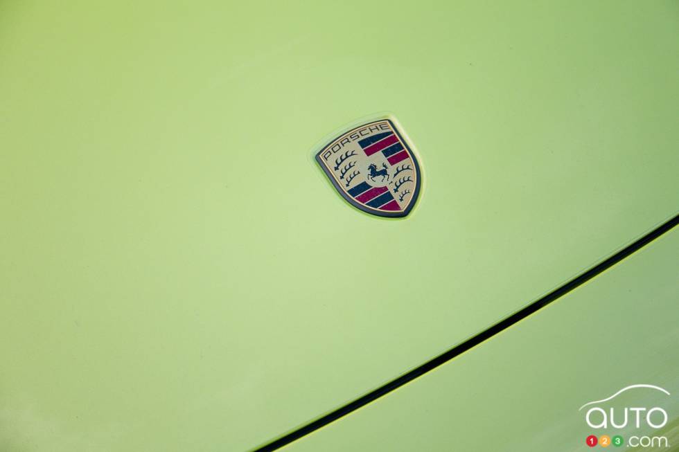 Porsche badge