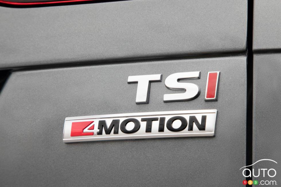 2018 Golf SportWagen logo