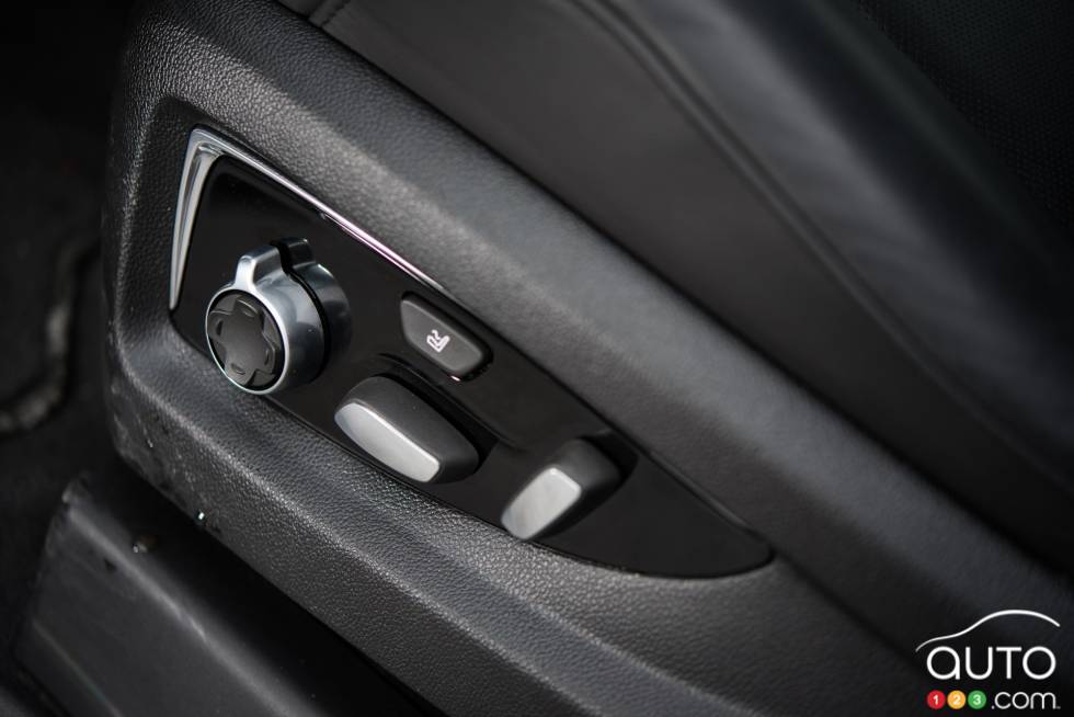 Détail siège du Cadillac Escalade 2016