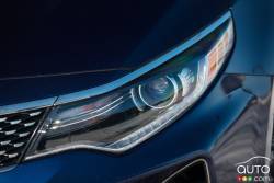 2016 Kia Optima SXL headlight