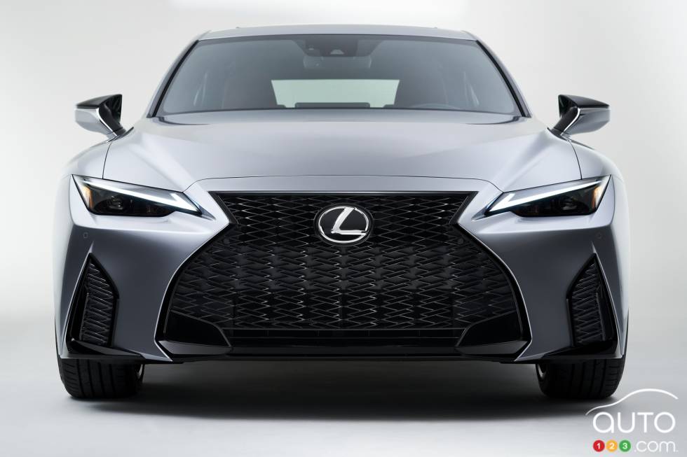Voici la Lexus IS 2021