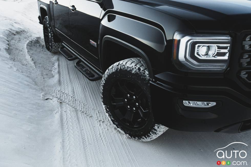 2016 GMC Sierra All Terrain X headlight