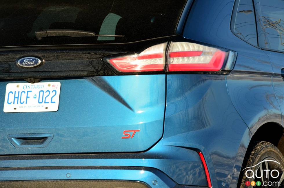 We test drive the 2019 Ford Edge ST 